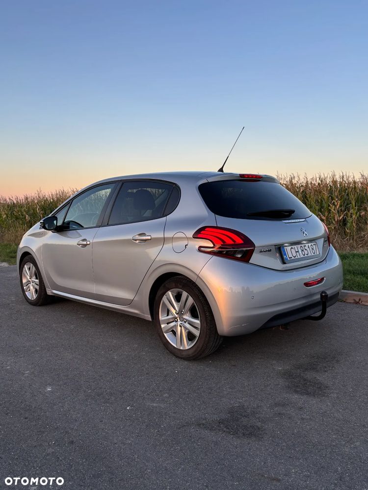 Peugeot 208 1.2 PureTech Style - 7