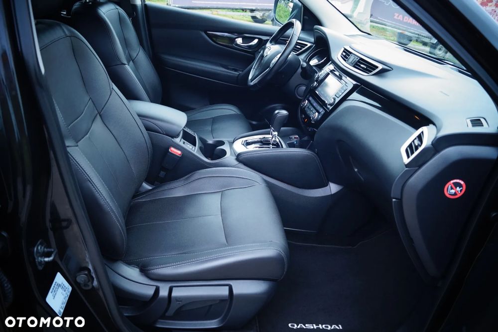 Nissan Qashqai 1.6 dCi Xtronic TEKNA+ - 19