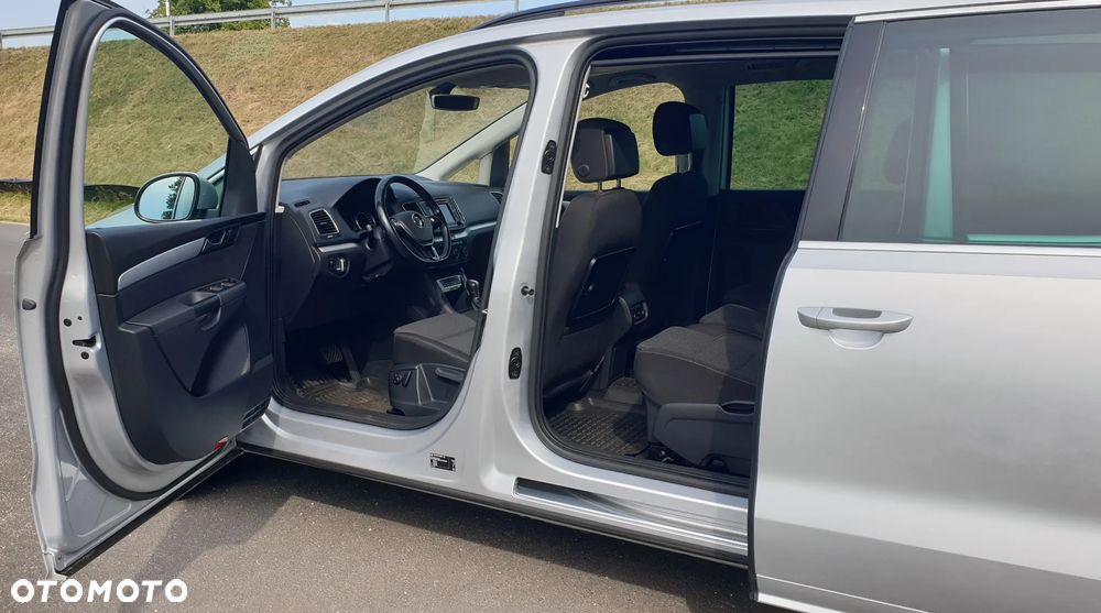 Volkswagen Sharan 2.0 TDI DSG (BlueMotion Technology) Comfortline - 24