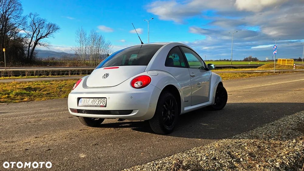 Volkswagen New Beetle 1.9 TDI DPF Freestyle - 5