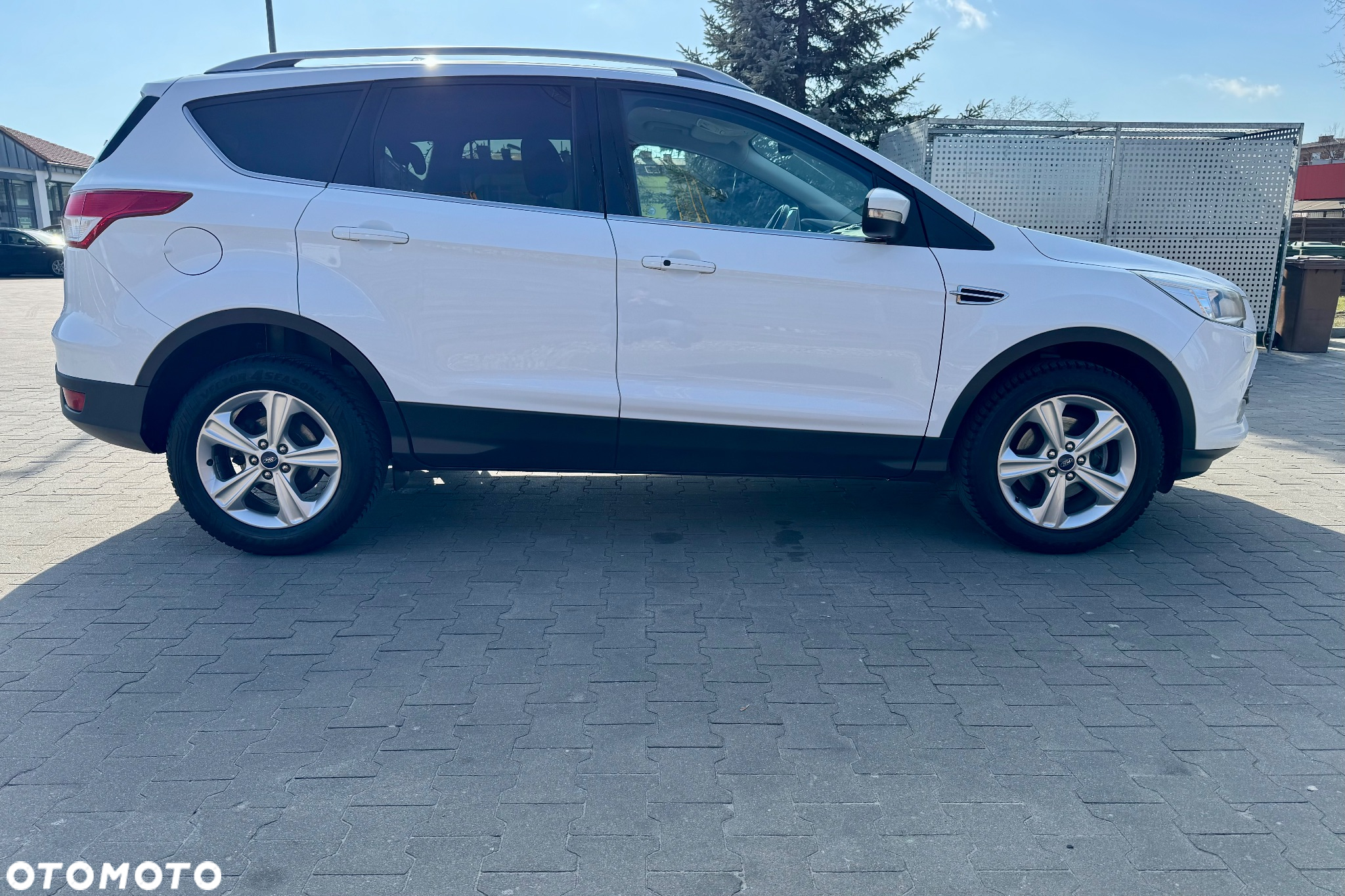 Ford Kuga - 5