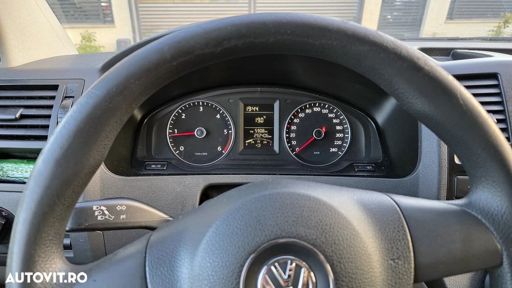 Volkswagen Transporter Kurz EU5 Plus Trendline - 11