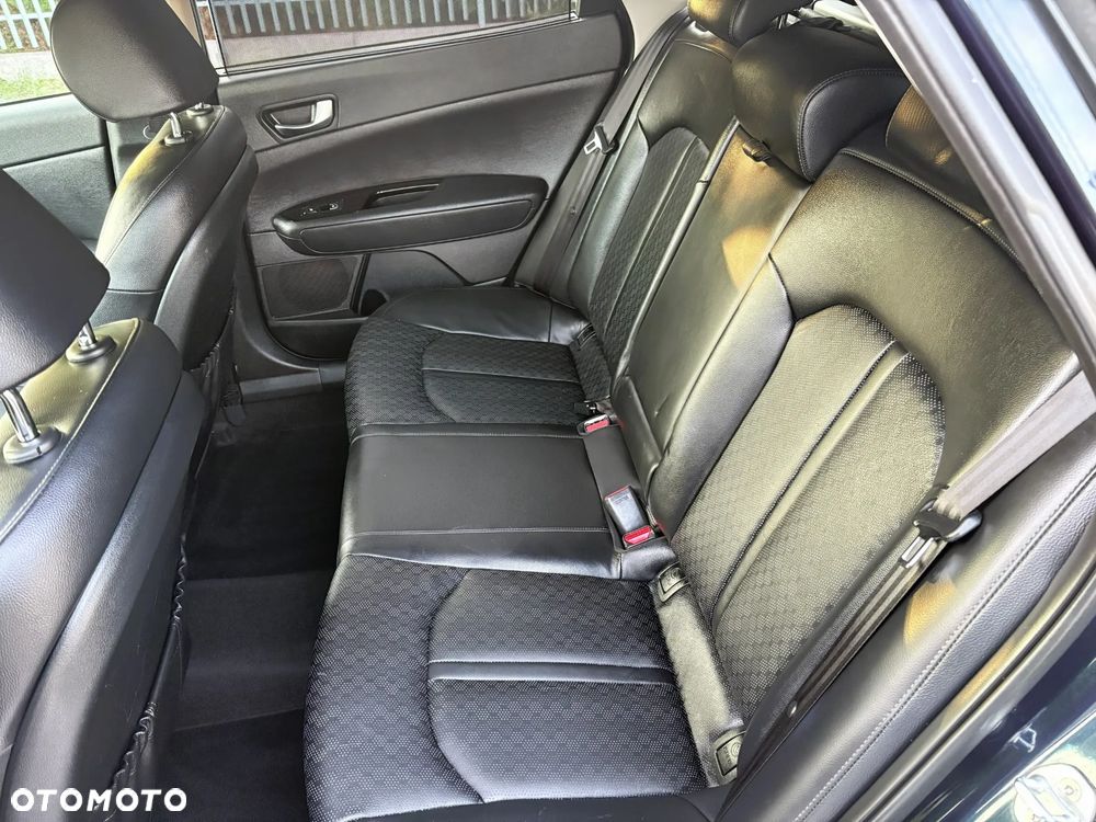 Kia Optima - 29