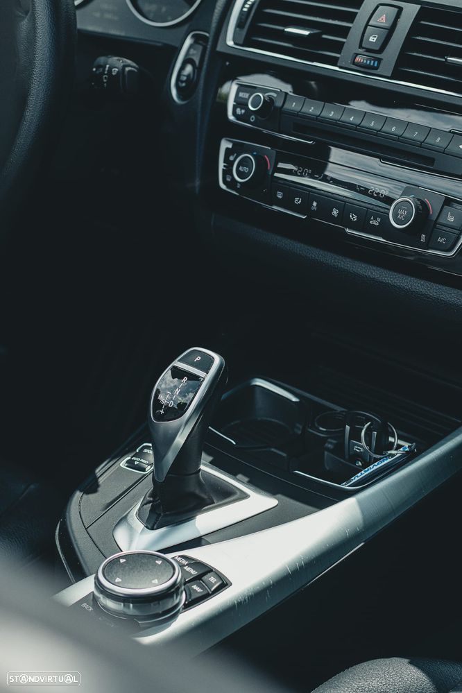 BMW 220 d Aut. Luxury Line — fotografia 38