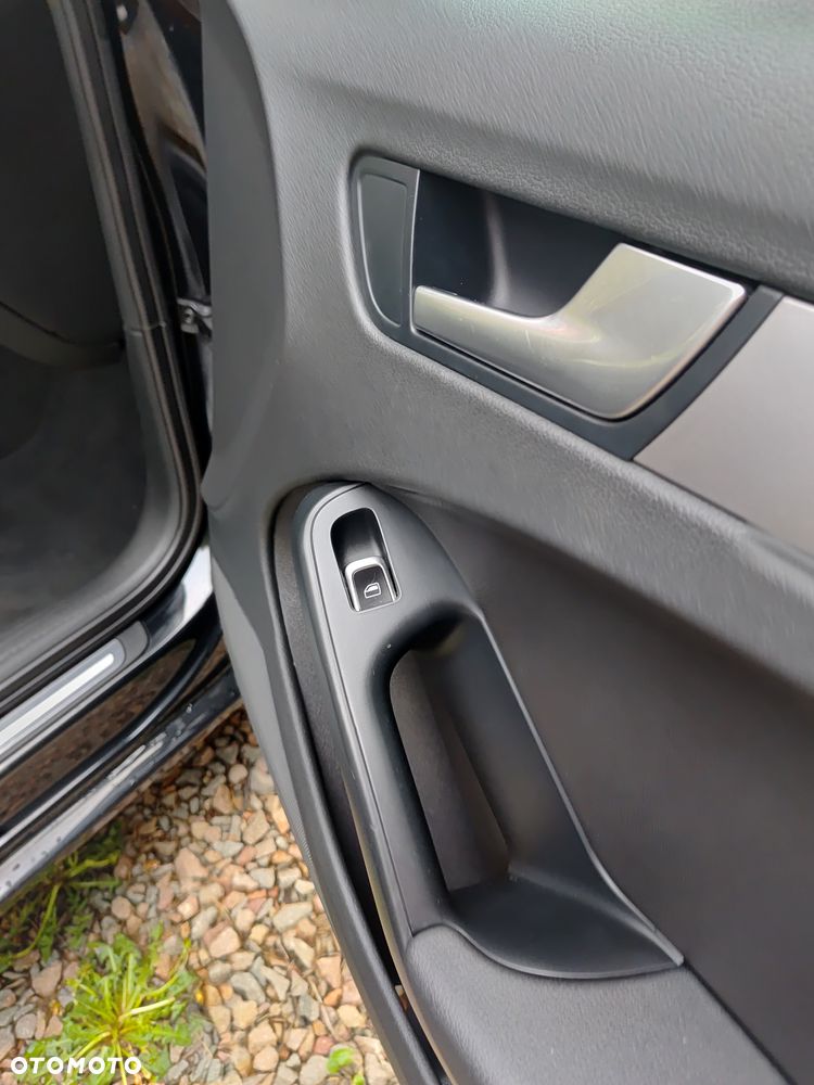 Audi A4 Avant 2.0 TDI ultra - 14