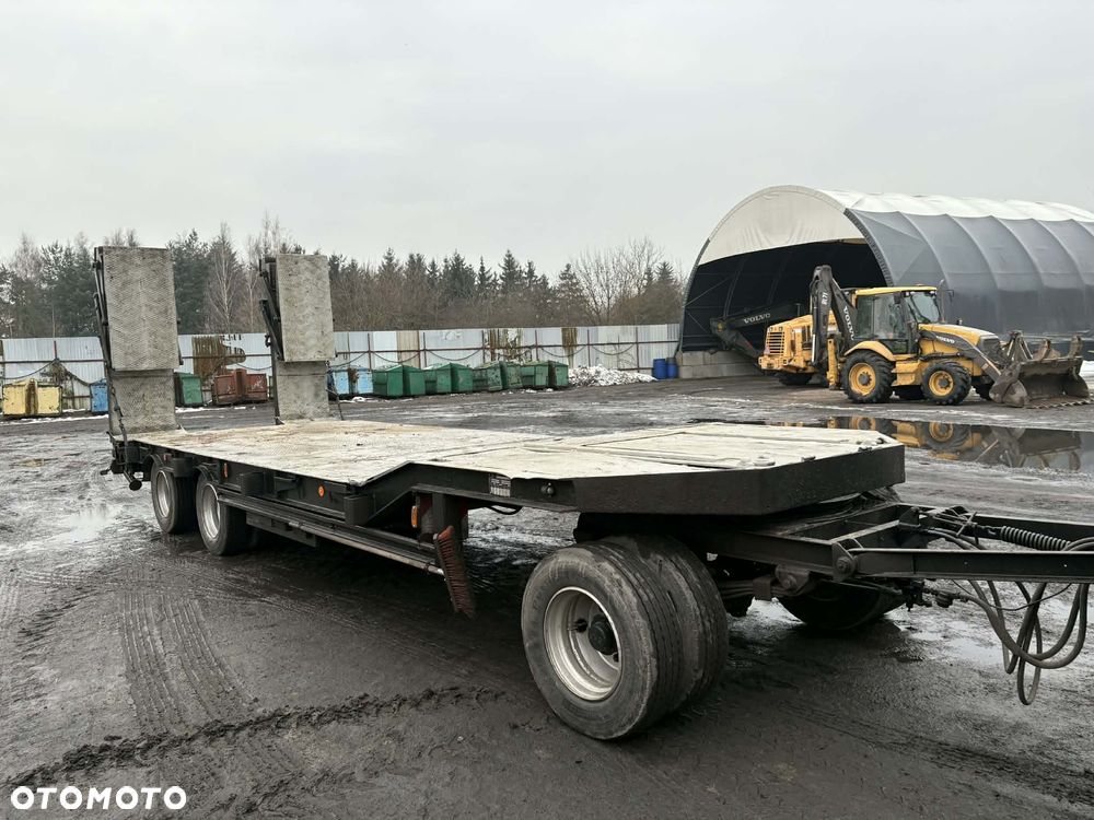 Müller-Mitteltal NISKOPODWOZIOWA PODWÓJNE NAJAZDY HYDRAULICZNE - 2