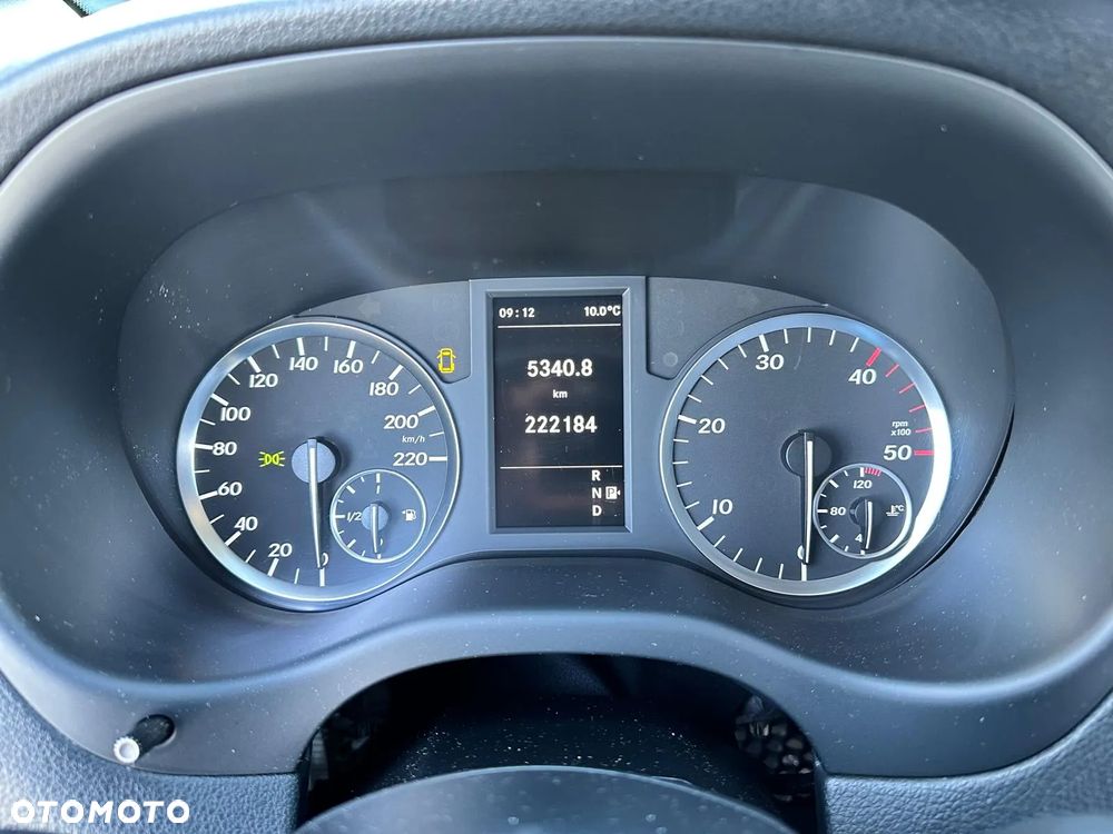 Mercedes-Benz Vito - 10
