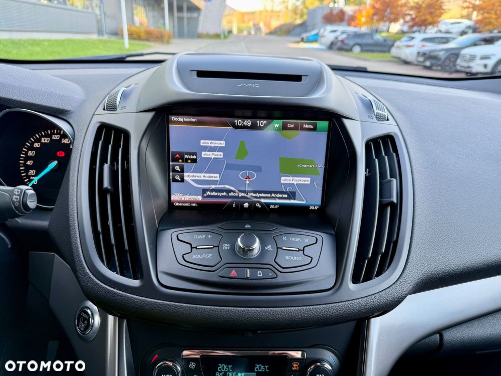 Ford Kuga 1.5 EcoBoost 2x4 Titanium - 16