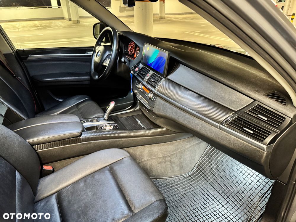 BMW X5 5.0i xDrive - 18