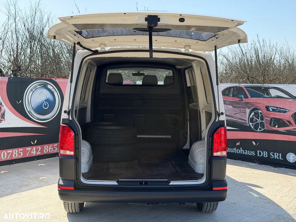 Volkswagen Transporter T6.1 - 17