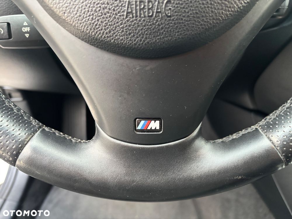 BMW X1 sDrive16d Sport Line - 23