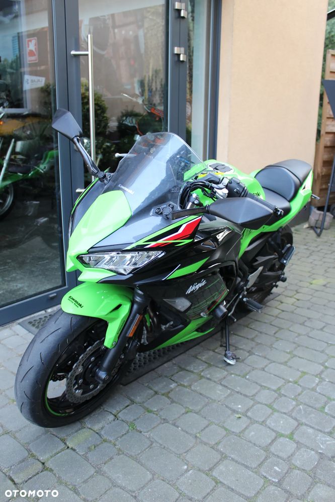 Kawasaki Ninja - 4