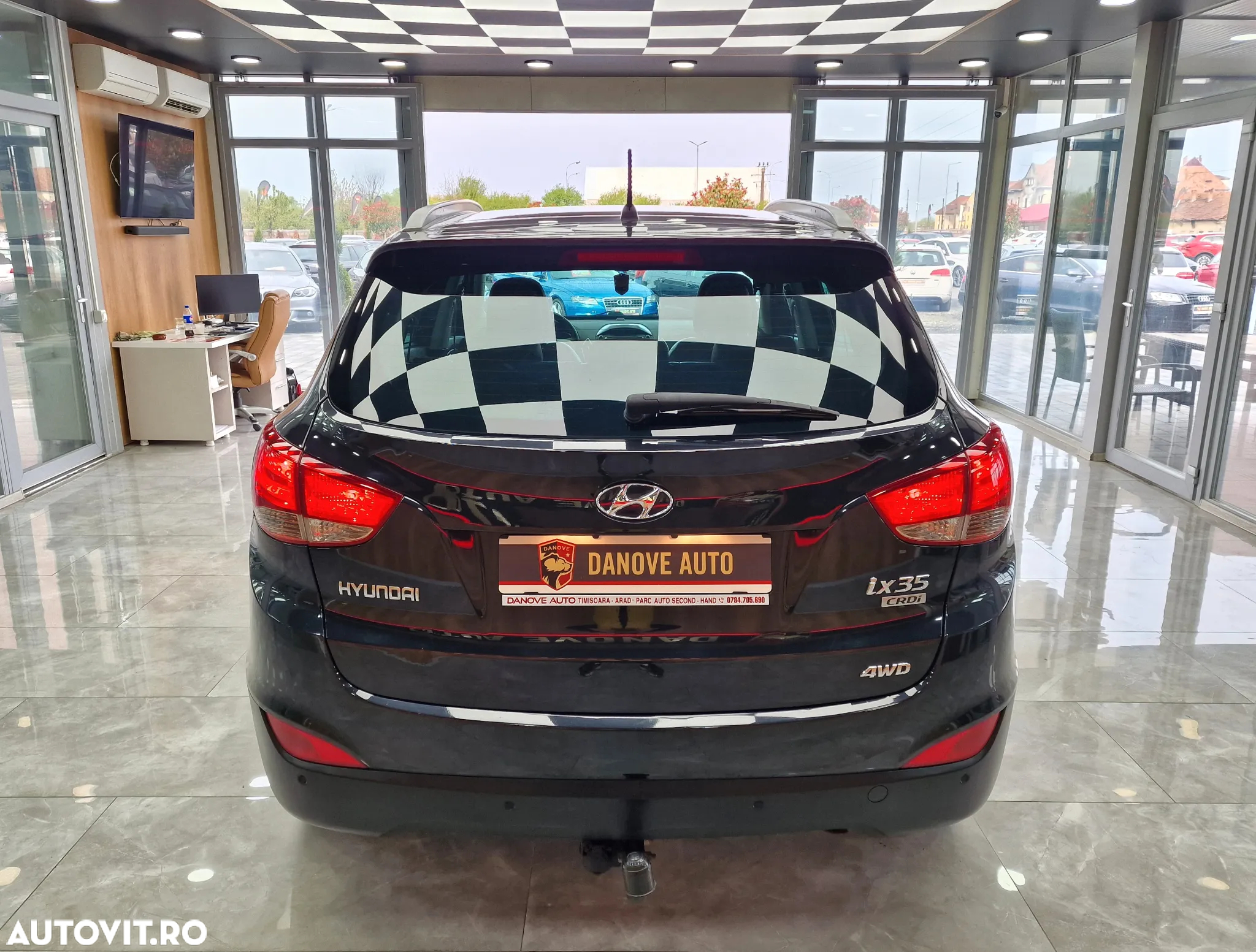 Hyundai ix35 2.0 CRDI 4WD Automatik Style - 11