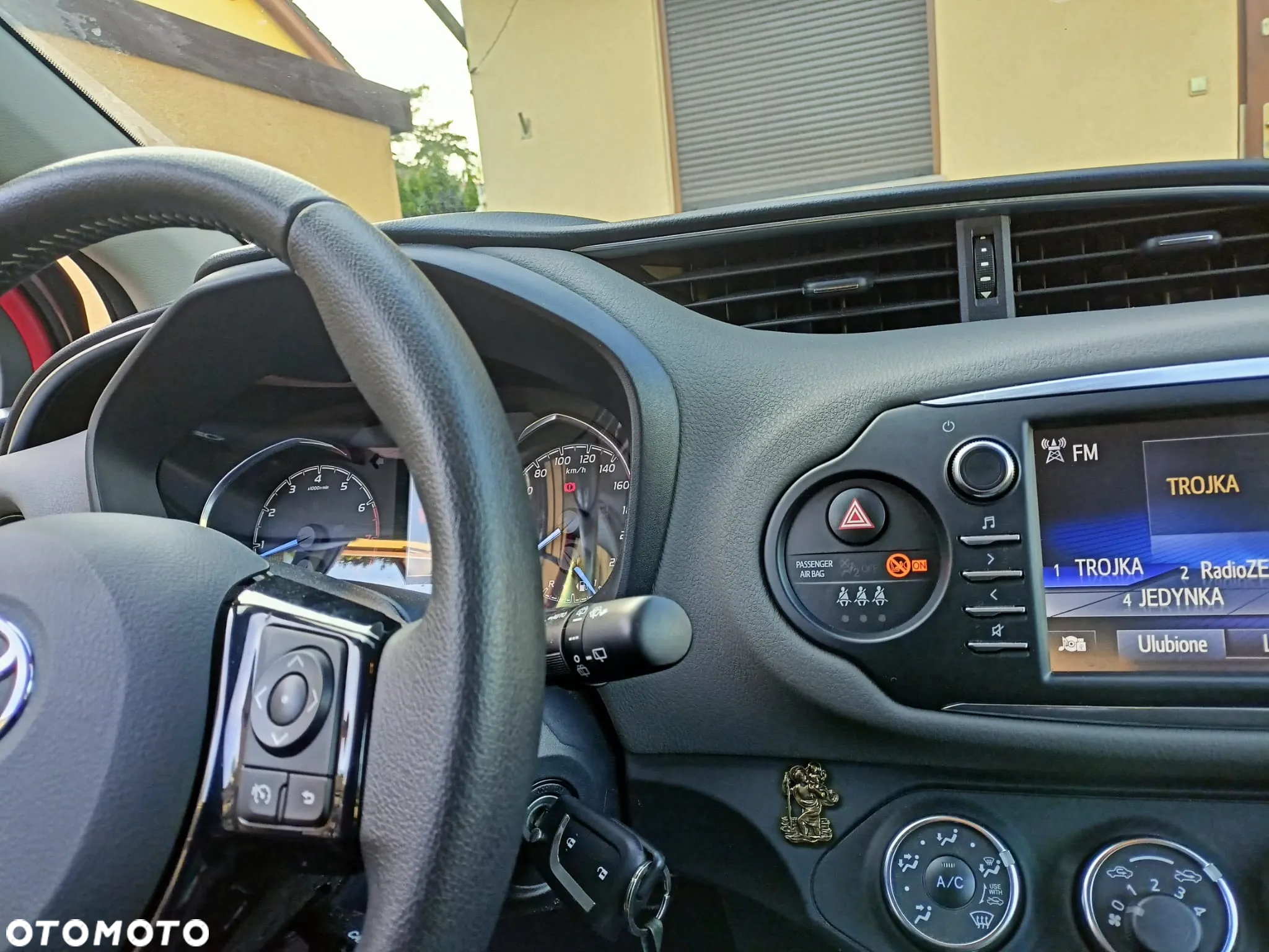 Toyota Yaris 1.5 Premium - 9