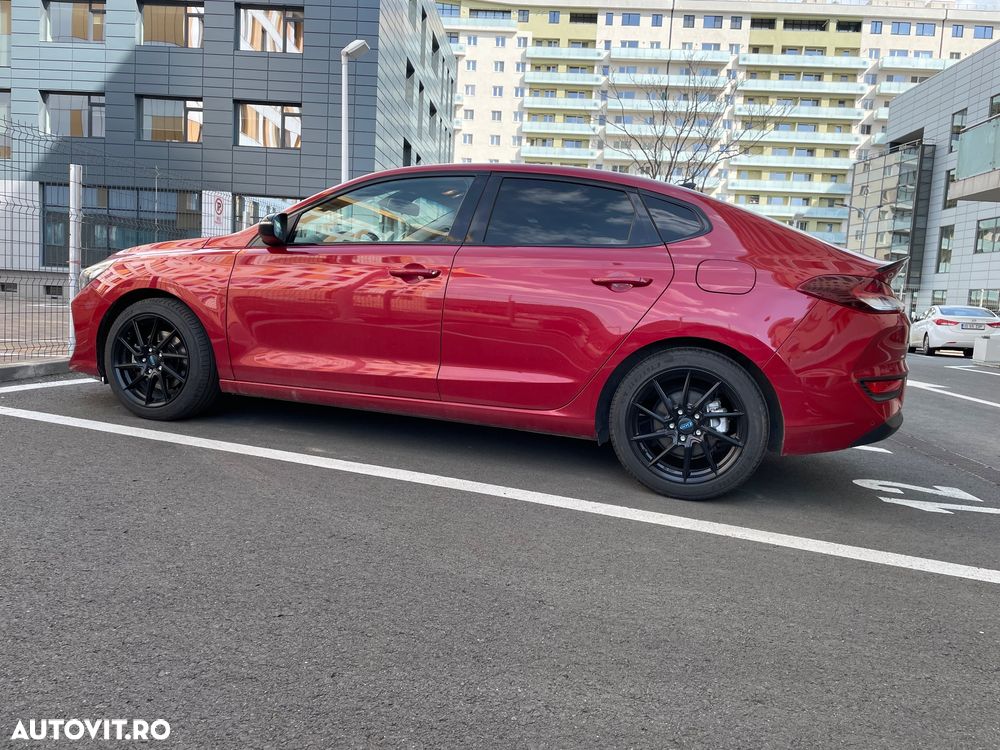 Hyundai i30 1.4 T-GDi 140CP 5DR 7DCT Exclusive - 3