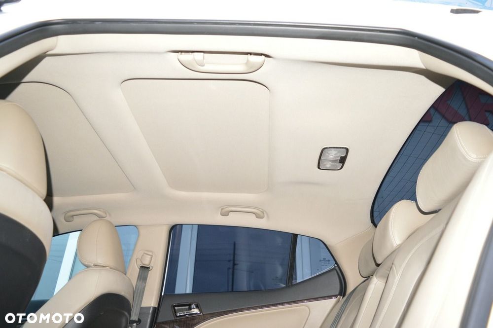Kia Optima 2.0 Hybrid XL - 31