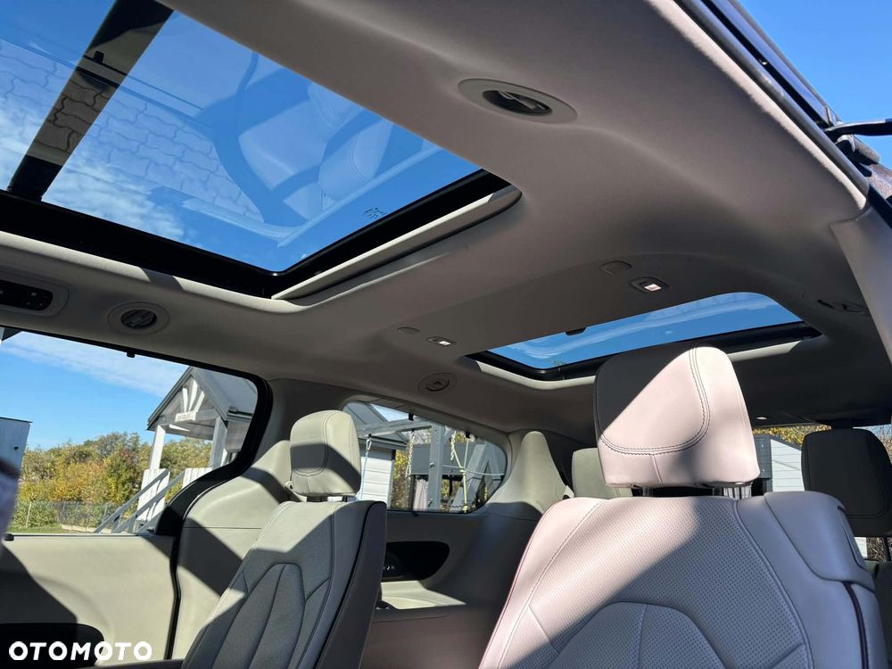 Chrysler Pacifica - 9