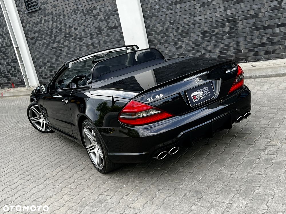 Mercedes-Benz SL 63 AMG - 7