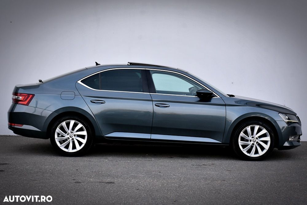 Skoda Superb 2.0 TDI DSG Ambition - 11