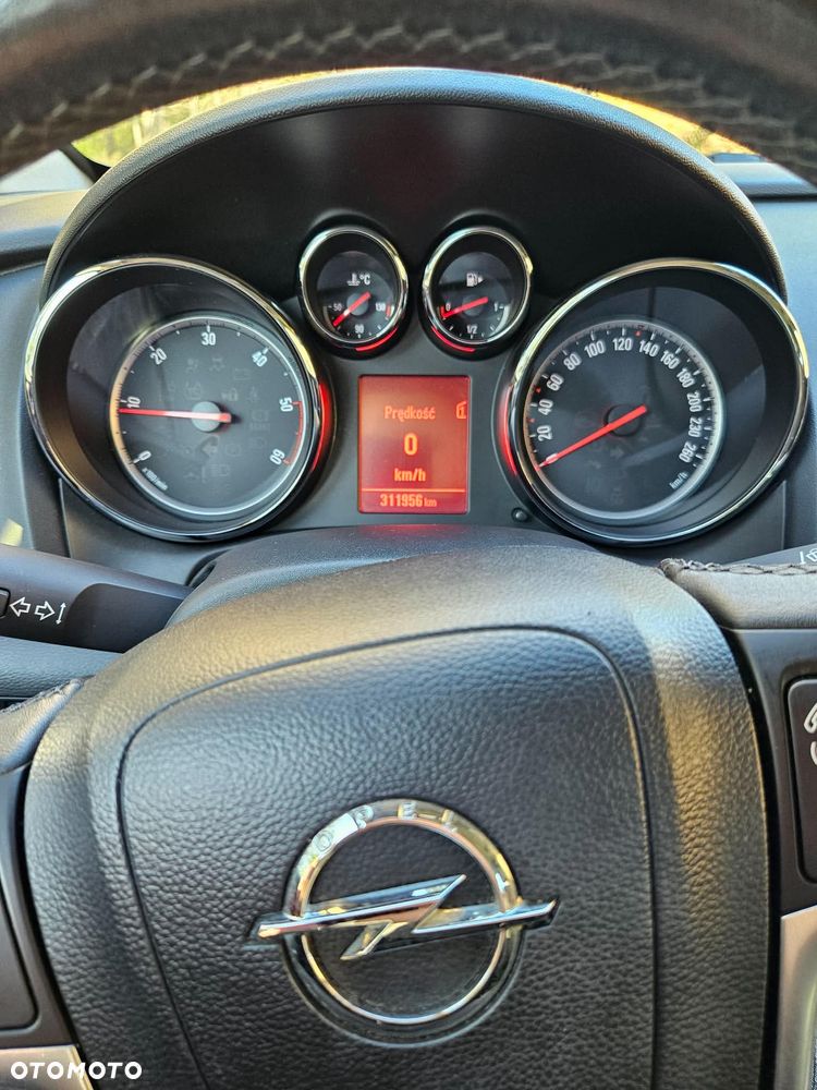 Opel Astra 1.7 CDTI - 9