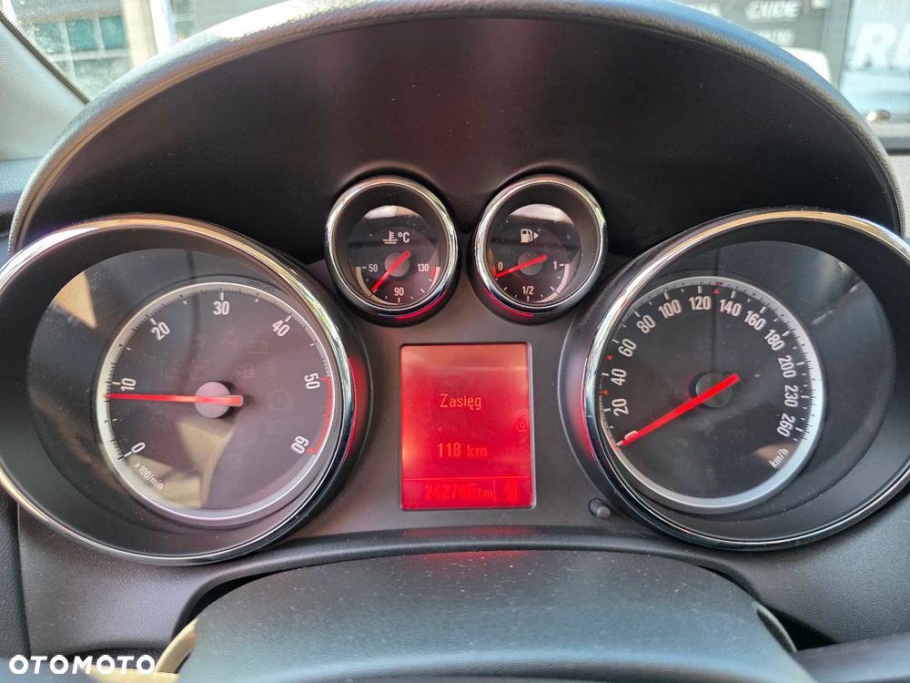 Opel Astra 1.7 CDTI Essentia - 24