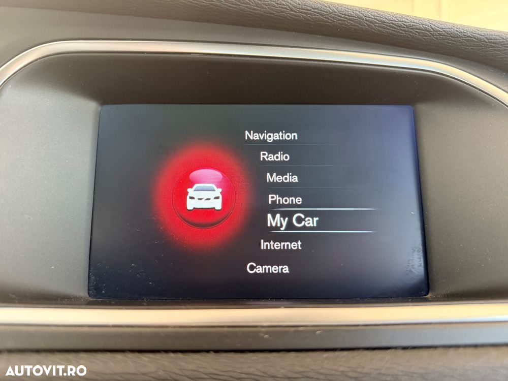 Volvo V40 D3 Geartronic Momentum - 18