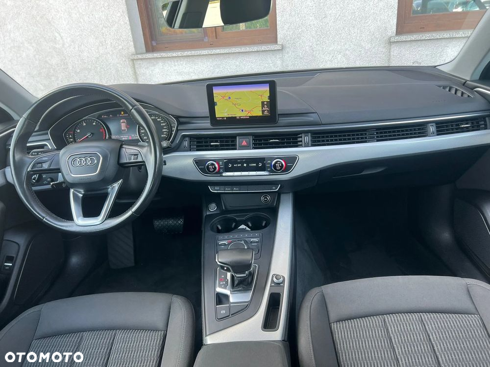 Audi A4 - 12