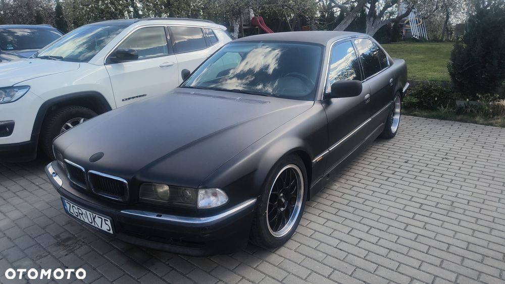 BMW Seria 7 - 1