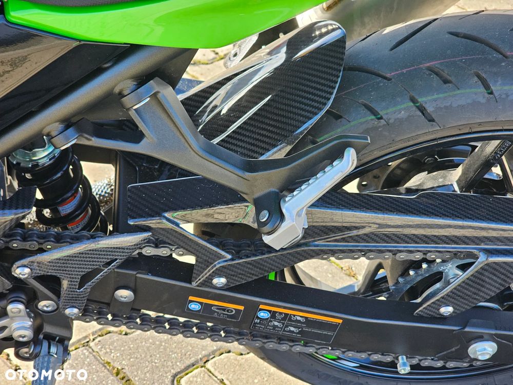Kawasaki Ninja 400 - 17