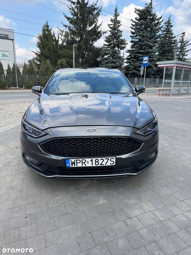 Ford Fusion - 1