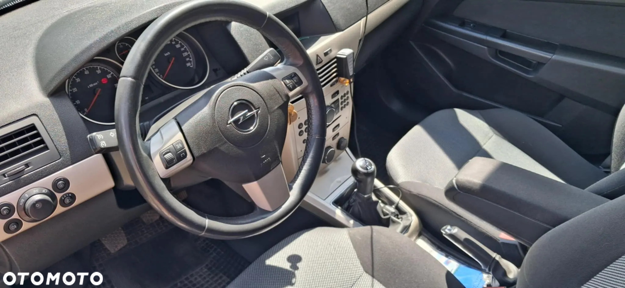 Opel Astra 1.6 - 12