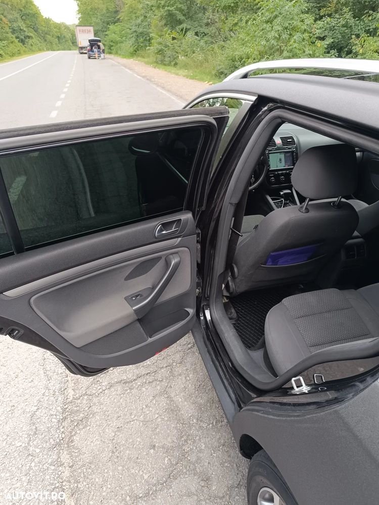 Volkswagen Golf - 13