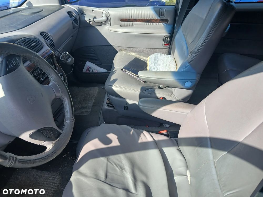 CHRYSLER VOYAGER III QG8 fotel fotele kanapa deska kokpit podsufitka boczek boczki klamka - 7