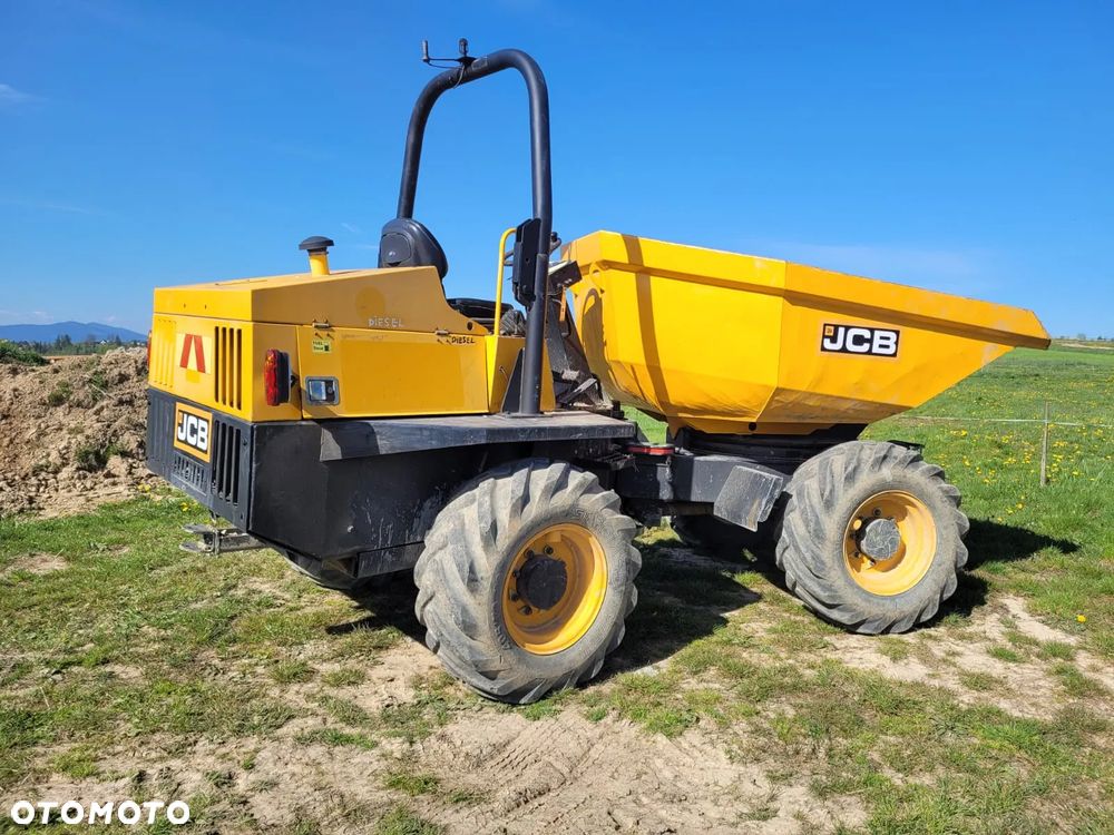 JCB 6TST - 1