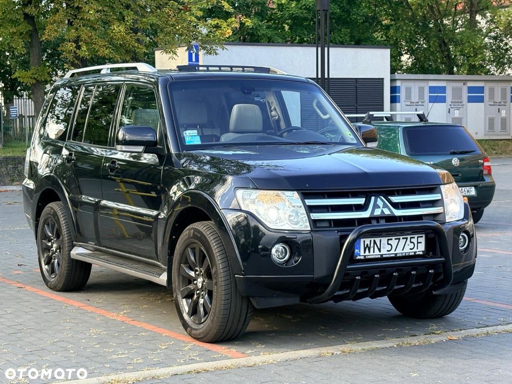 Mitsubishi Pajero - 1