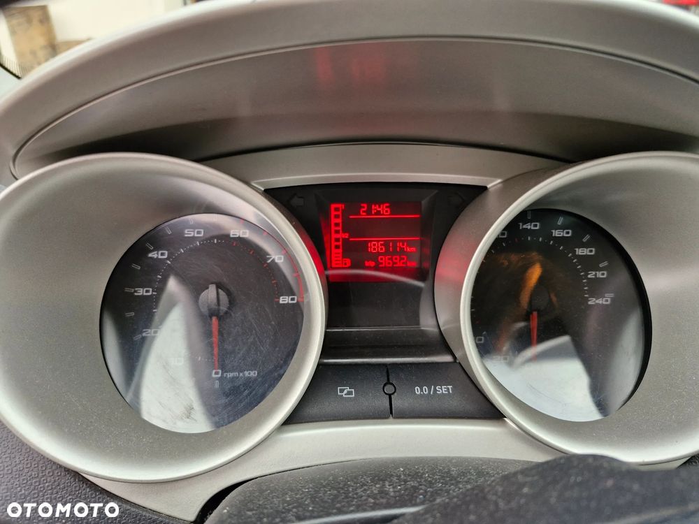 Seat Ibiza 1.4 16V Sport - 6