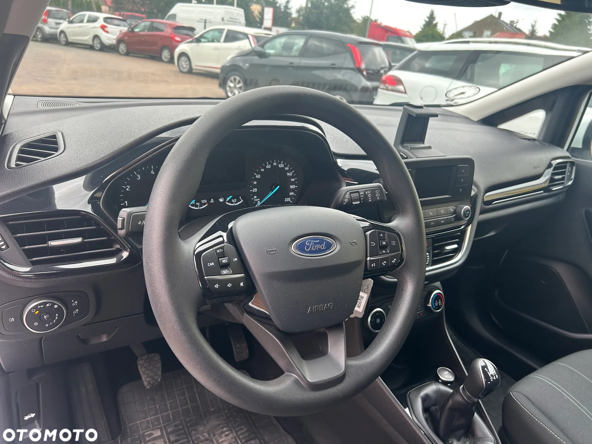 Ford Fiesta 1.1 S&S TREND - 6