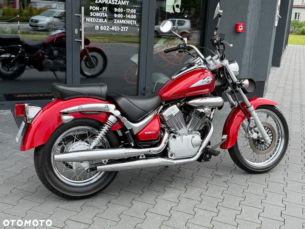 Suzuki Intruder - 4