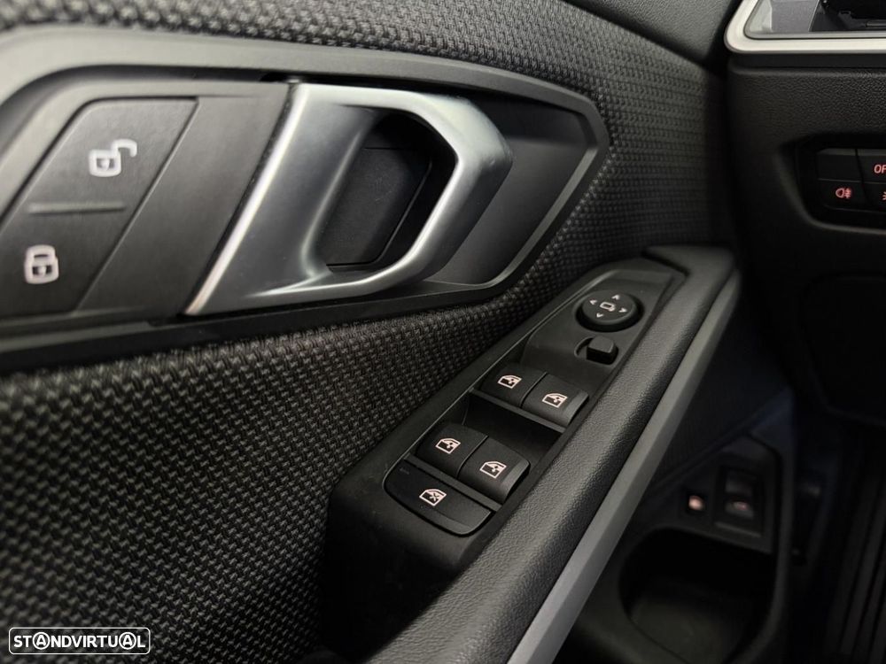 BMW 330 e Corporate Edition Auto - 31