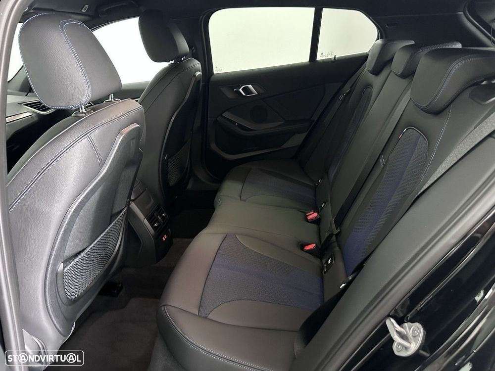 BMW 118 i Pack Desportivo M Auto - 22