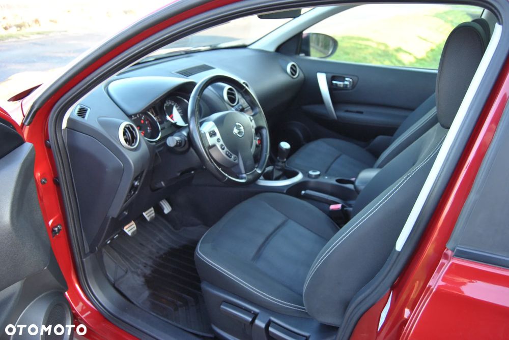 Nissan Qashqai 2.0 4x4 Tekna - 6