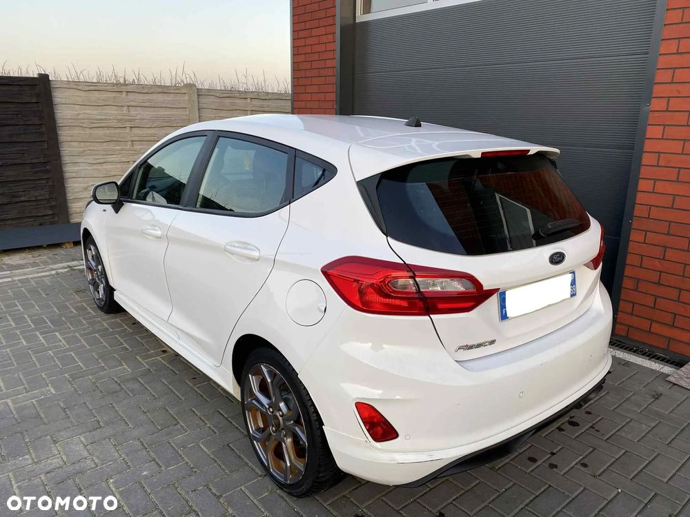 Ford Fiesta 1.5 TDCi S&S ST-LINE X - 34