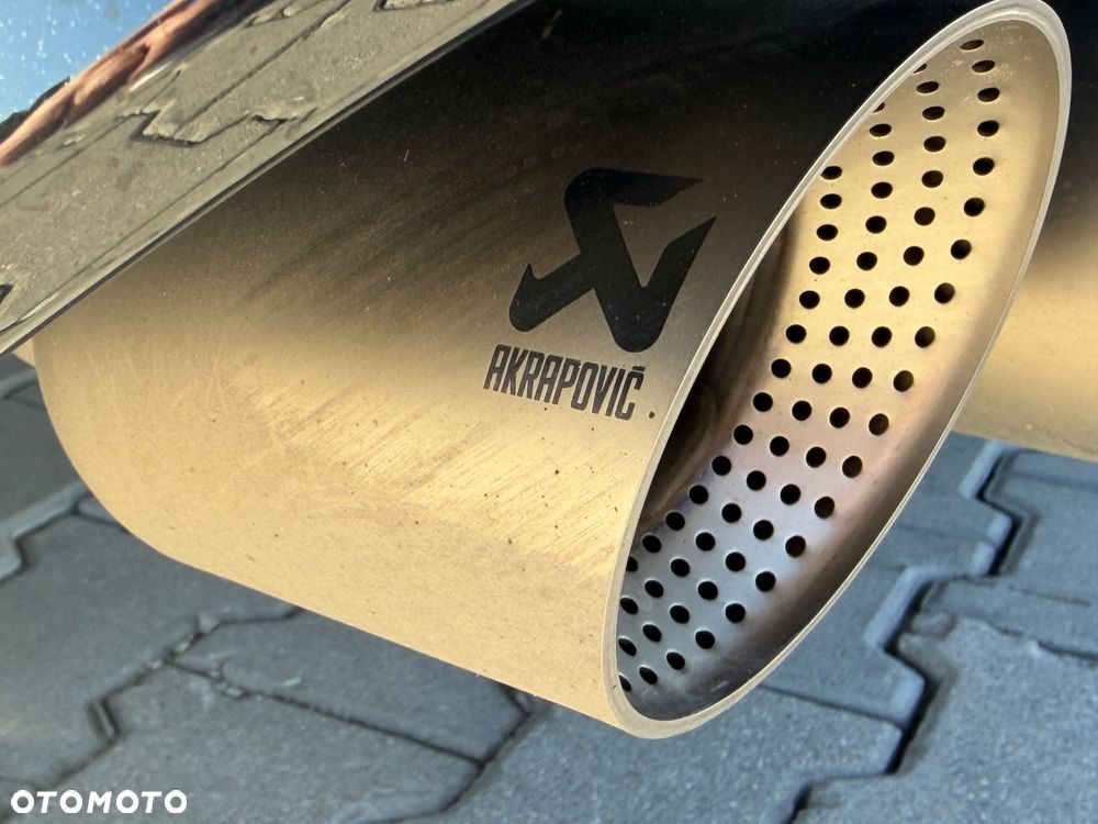 Volkswagen Golf 2.0 TSI OPF 4Motion DSG R Performance - 11