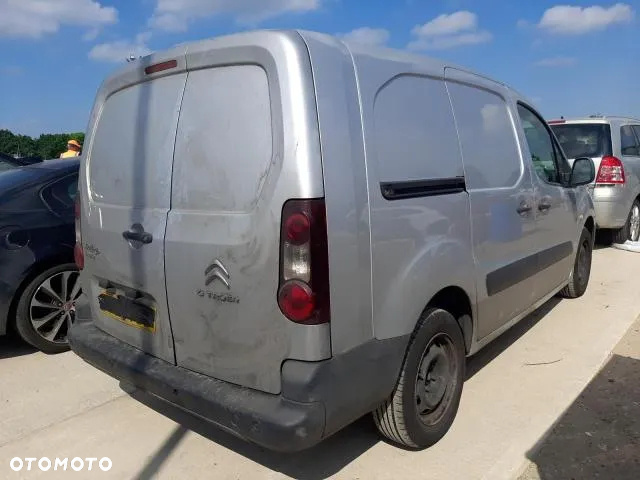 Citroën Berlingo 1.6 HDi Attraction - 8