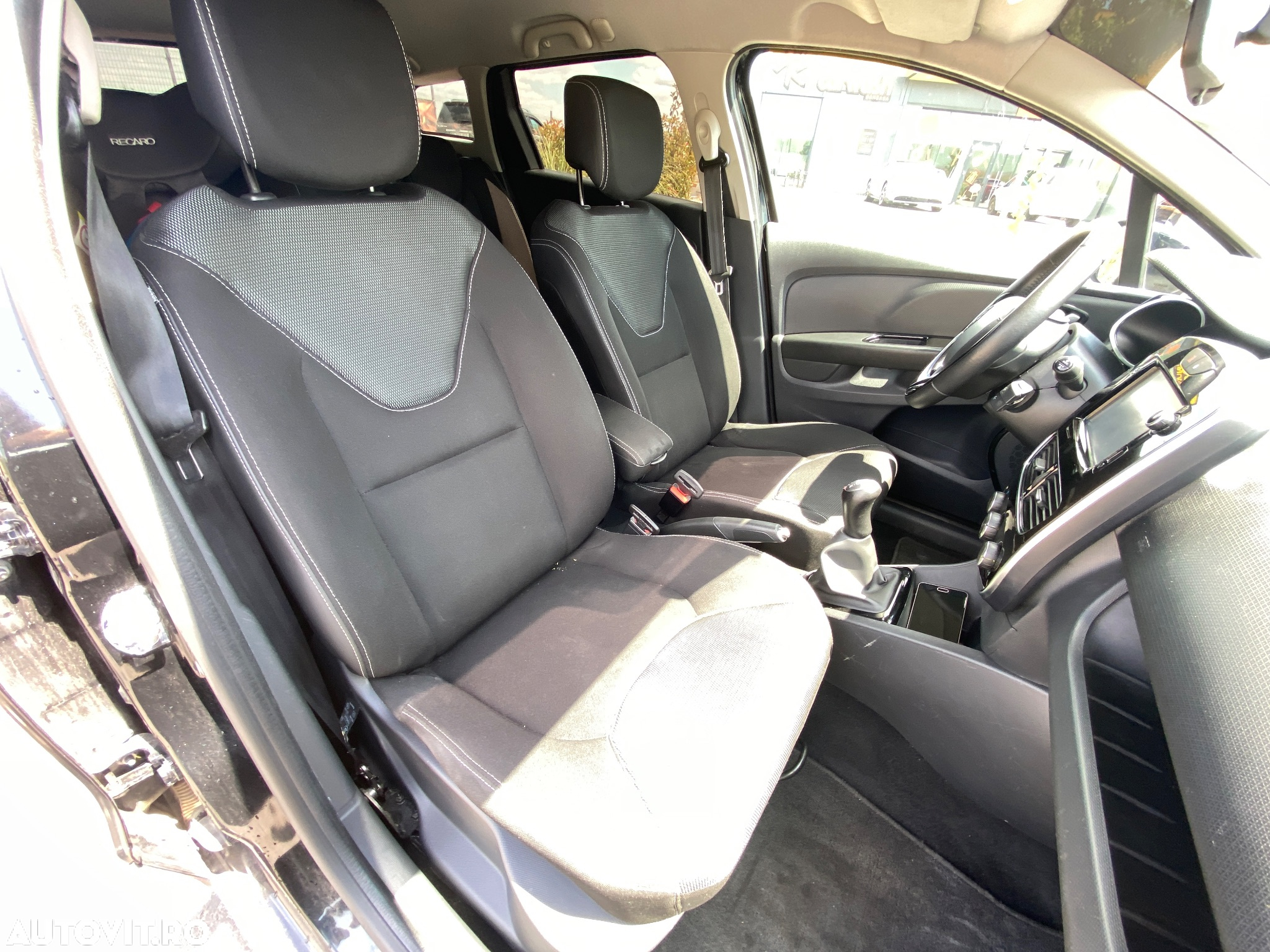 Renault Clio - 18