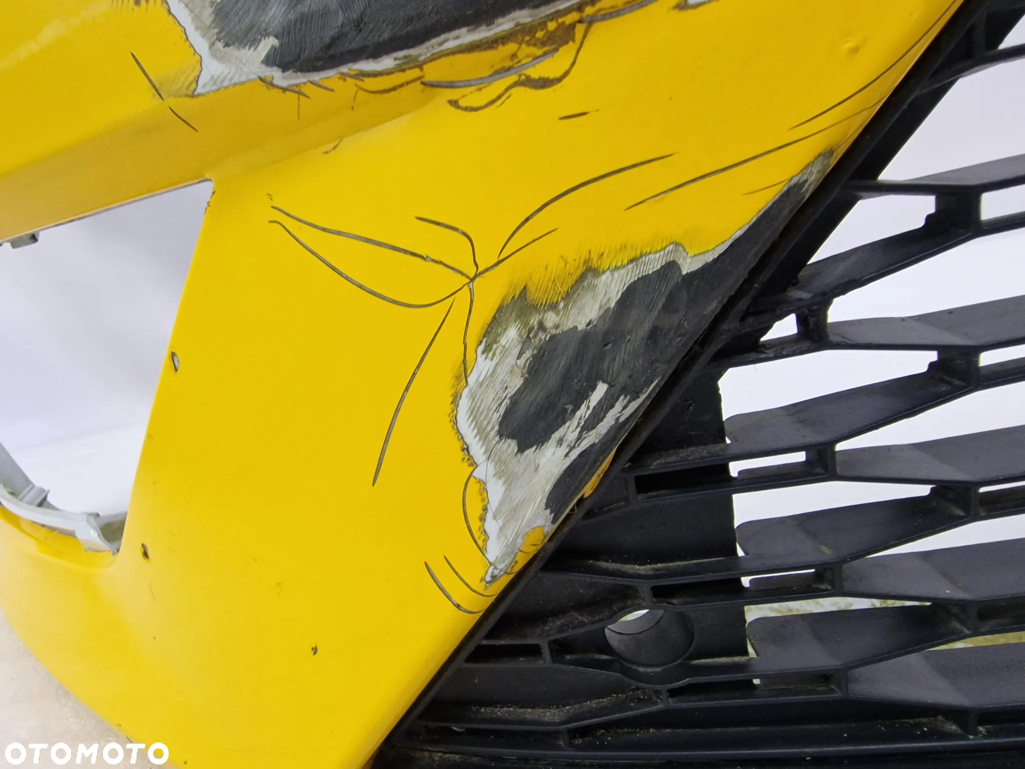 SEAT LEON 3 III 5F0 FR 12- ZDERZAK PRZEDNI PRZÓD NA SPRYSKI I 4X PDC + KRATKA ŚRODKOWA , NR 5F0807221M , NR AUKCJI NZ1066 - 9