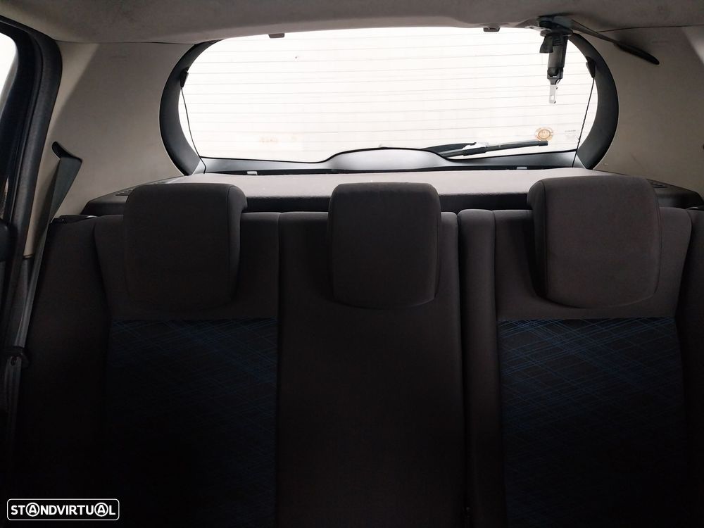 Renault Clio 1.2 16V Confort - 6