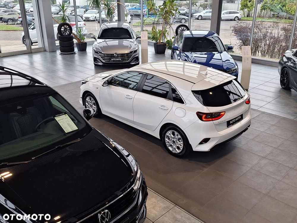Kia Ceed 1.5 T-GDI M DCT - 9