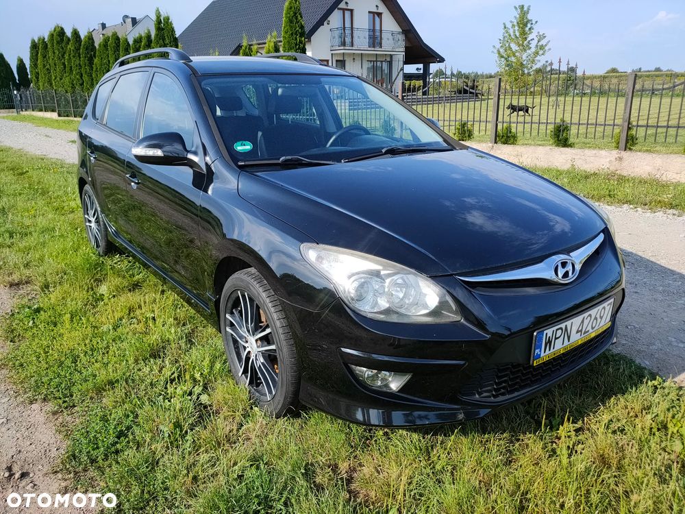 Hyundai i30 1.4 Base + - 11