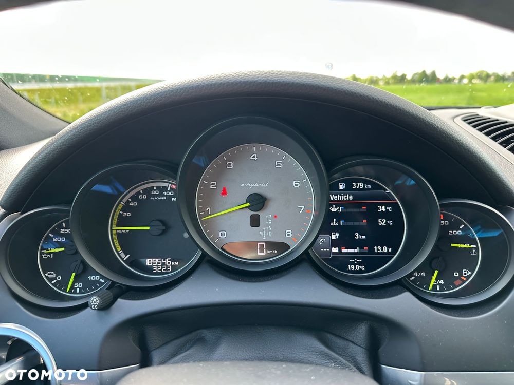Porsche Cayenne S E-Hybrid - 23